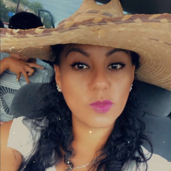 π¦π» - Picture 3 of 4